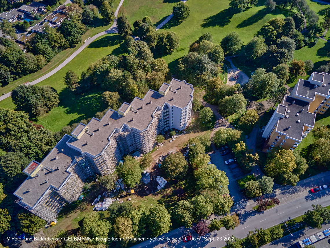 23.09.2022 - Karl-Marx-Ring 53-53c und Studentenwohnheim und Marx-Zentrum in Neuperlach